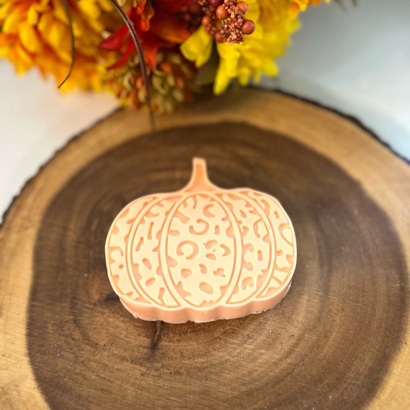 🎉Host Pick🎉 Pumpkin Pie Soap  Pumpkin Shape Decorative handmade soap - Picture 2 of 2